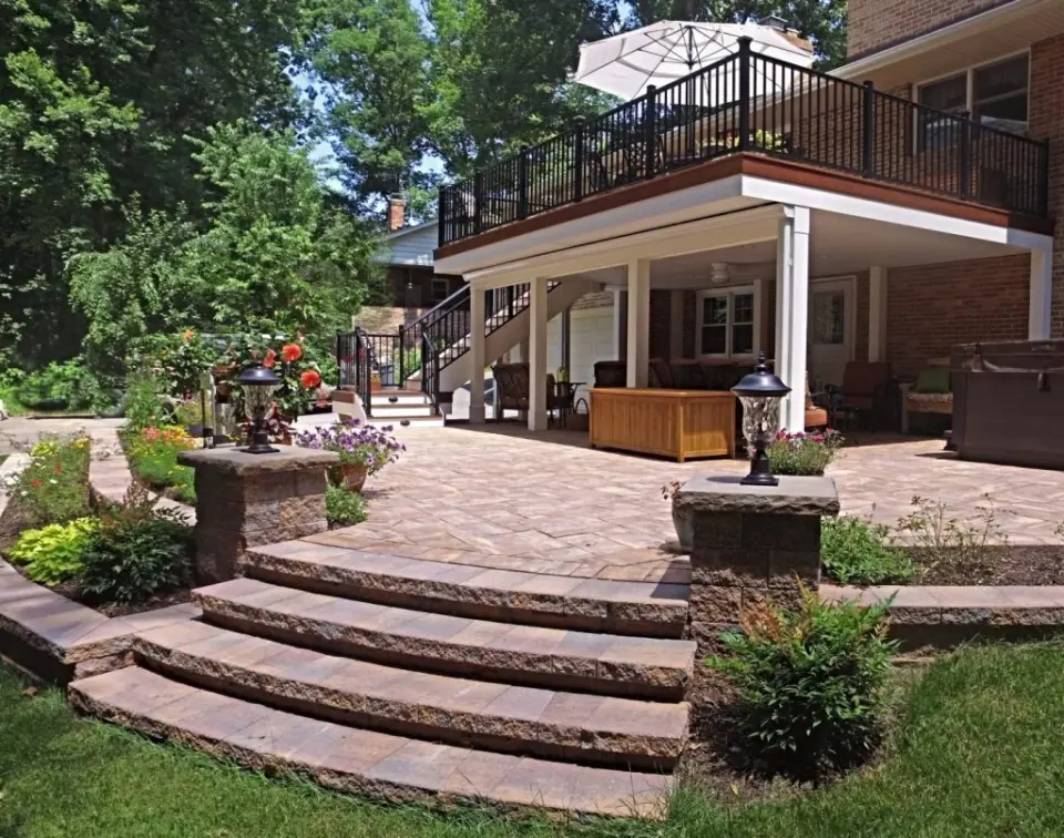 Modern Deck Styles 2 5 1024x806