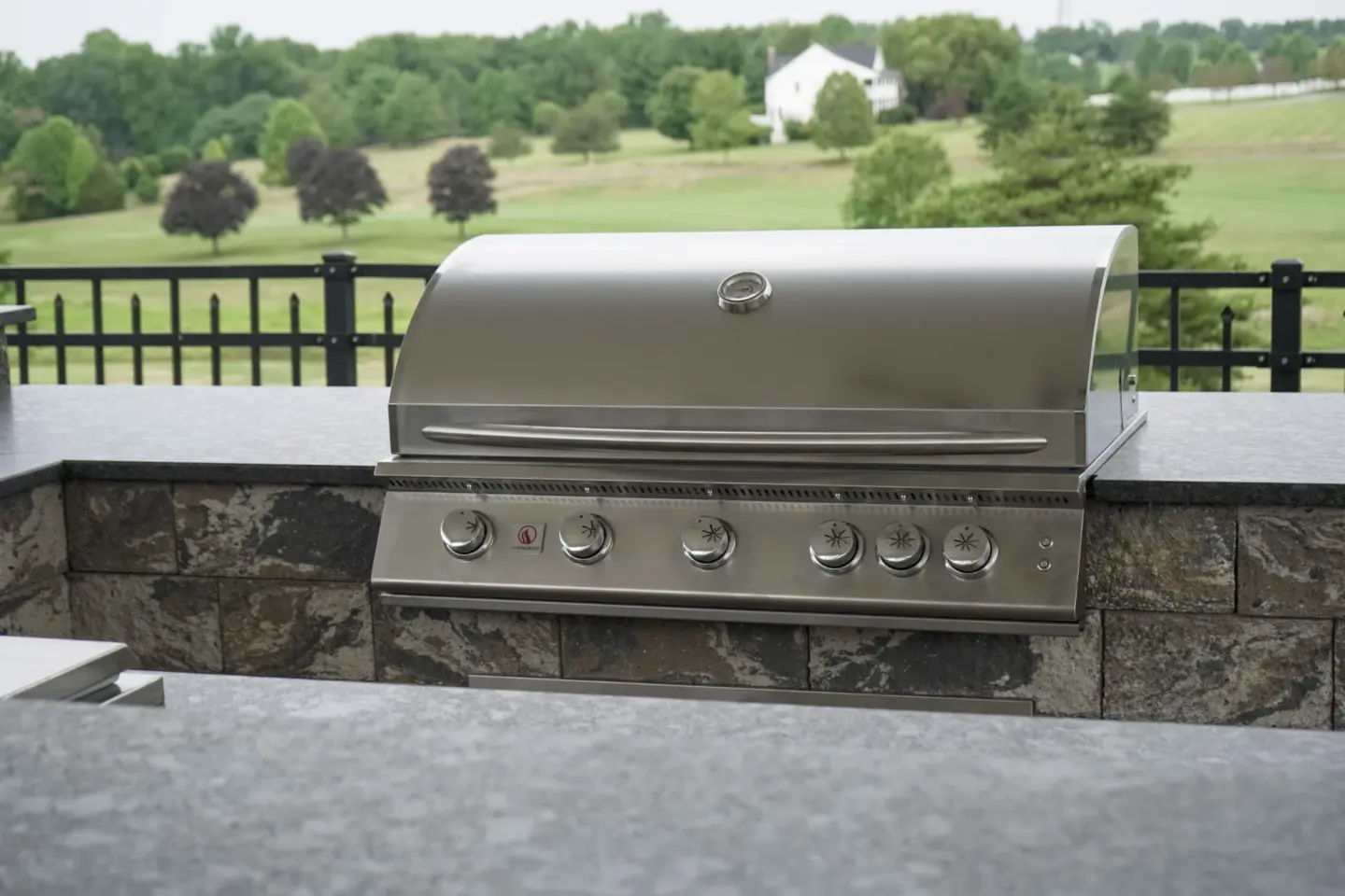 Outdoor kitchen and Granite Pro countertops scaled