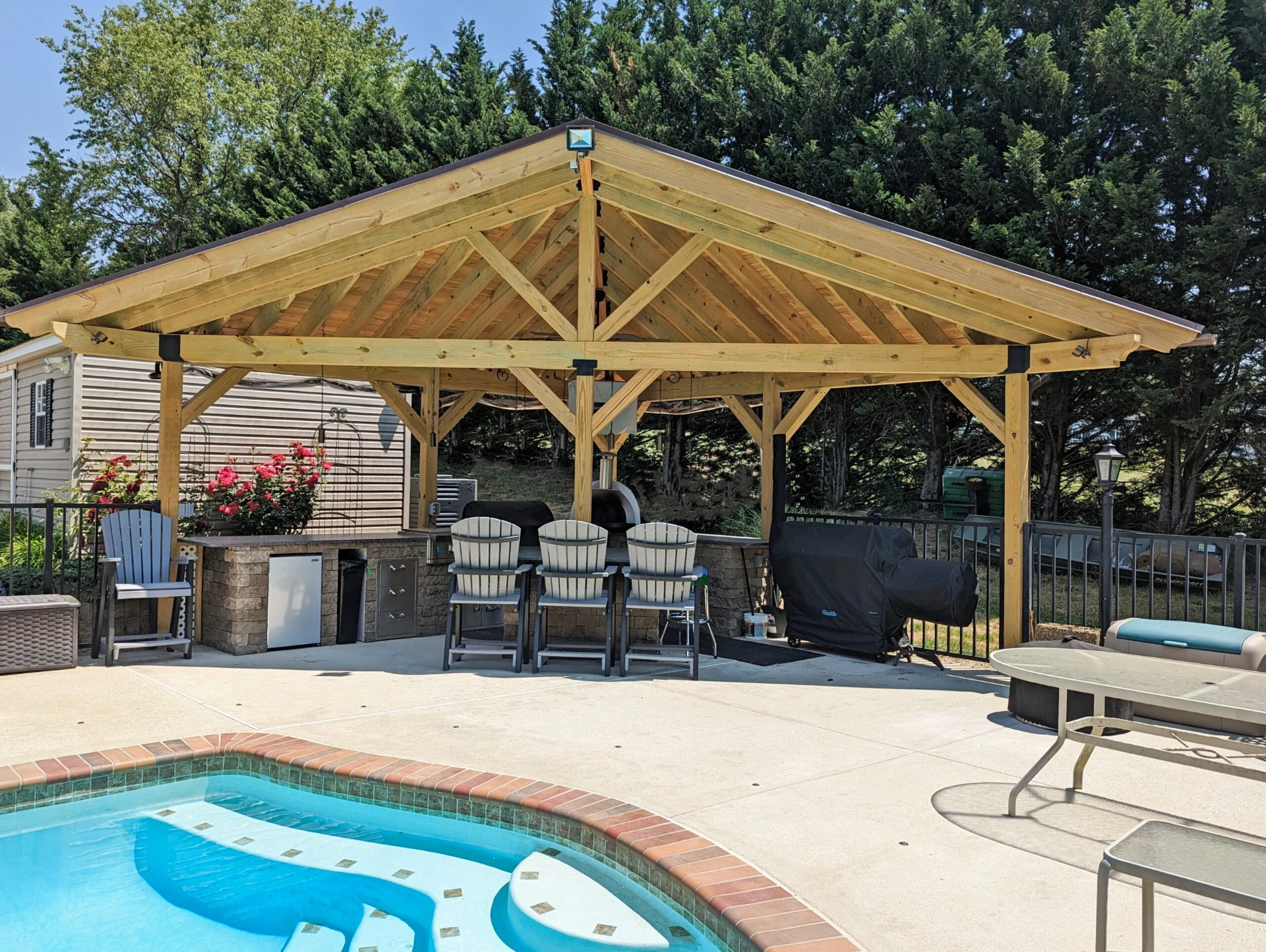 Outdoor kitchen with pavilion 2 scaled