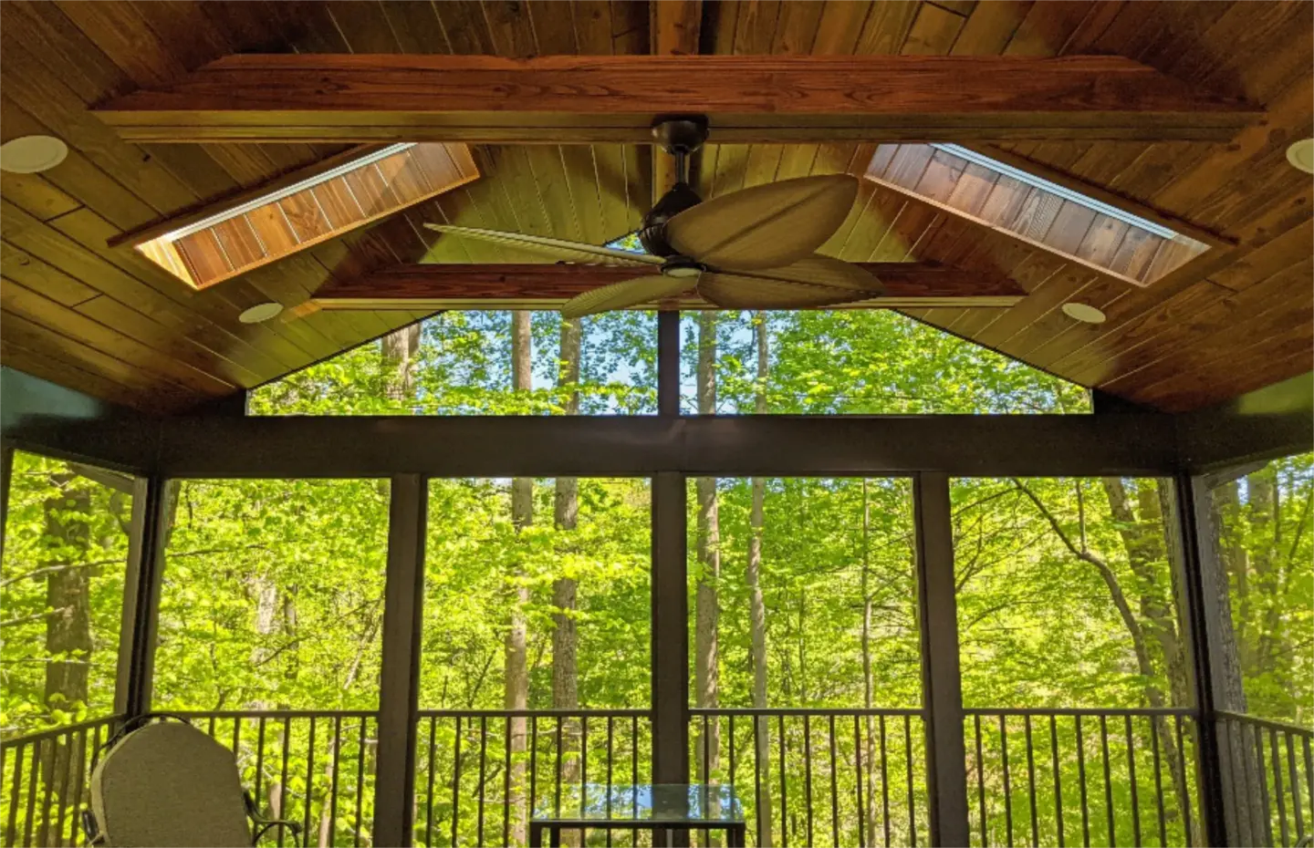 Screen deck image